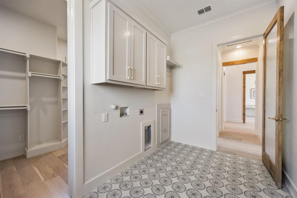 Whispering Winds - Residential