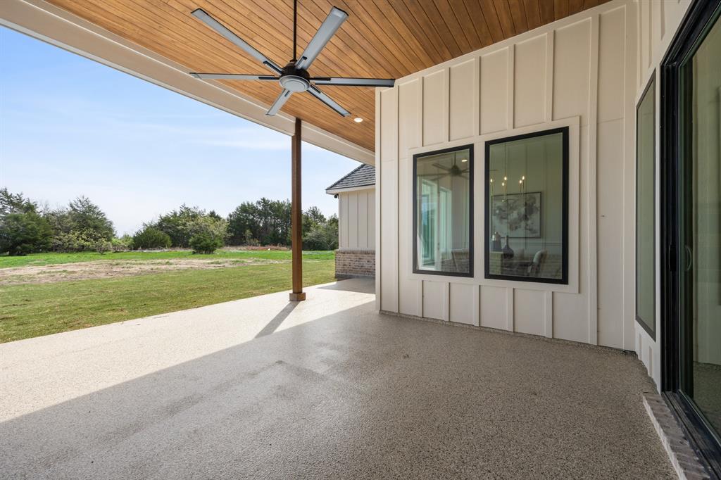 Whispering Winds - Residential