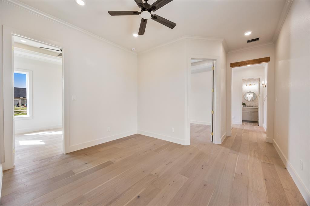 Whispering Winds - Residential