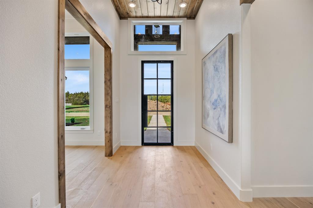 Whispering Winds - Residential