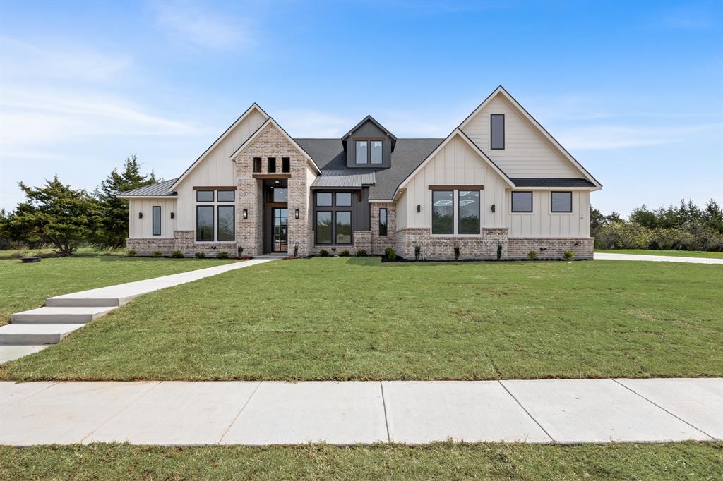 Whispering Winds - Residential