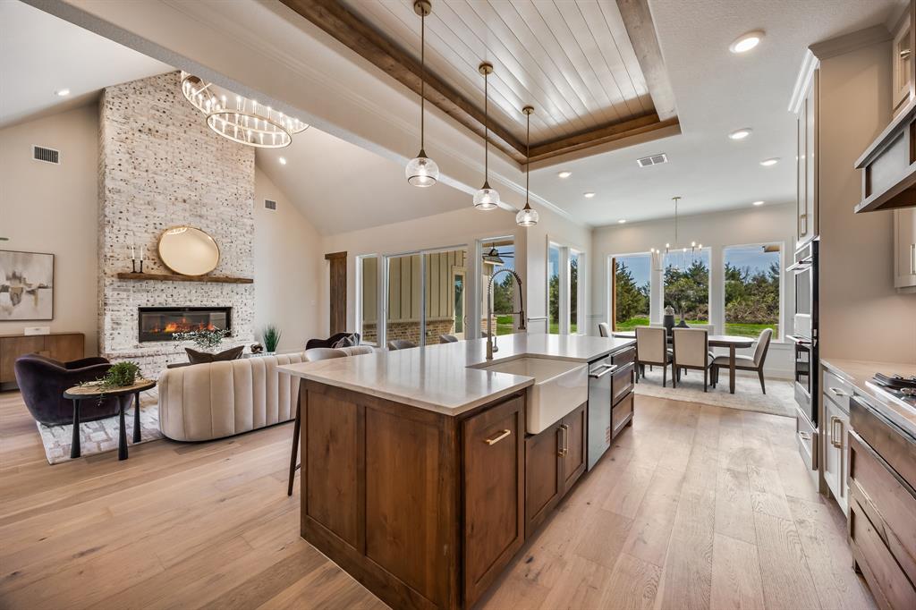 Whispering Winds - Residential