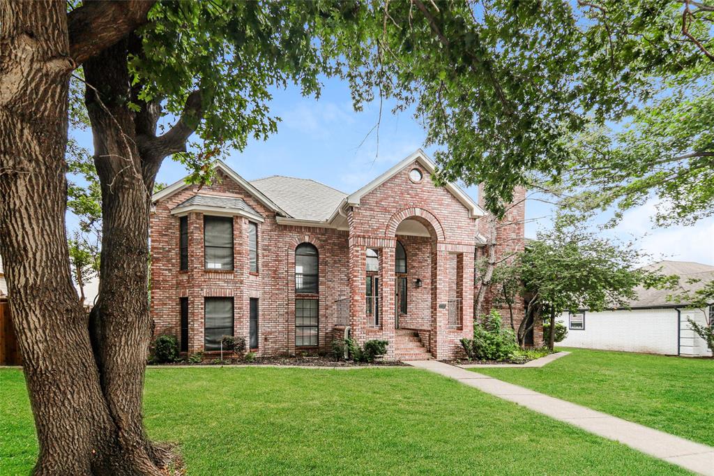 813 Ridgemont Drive