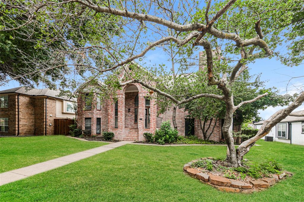 813 Ridgemont Drive