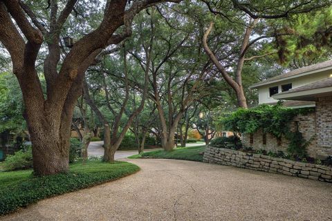 Tiny photo for 5045 Lakehill Court, Dallas, TX 75220 (MLS # 21005680)