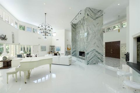 Photo of 5045 Lakehill Court, Dallas, TX 75220 (MLS # 21005680) Photo of 5045 Lakehill Court, Dallas, TX 75220 (MLS # 21005680)