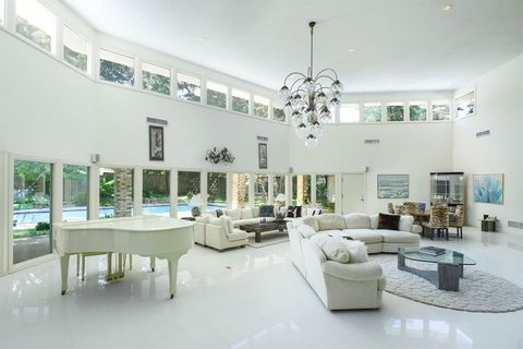 Tiny photo for 5045 Lakehill Court, Dallas, TX 75220 (MLS # 21005680)