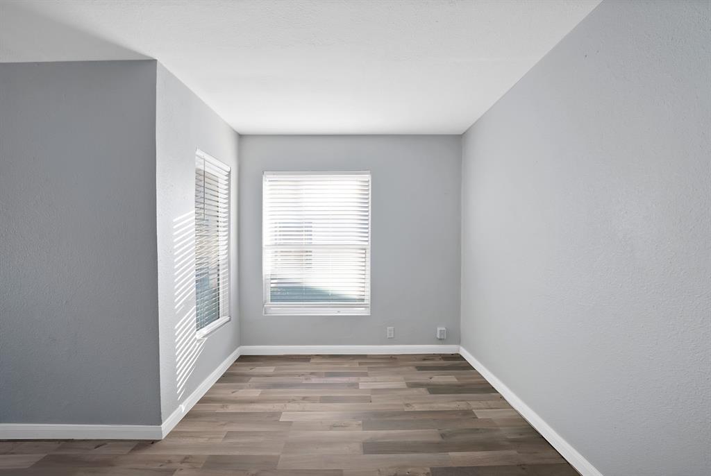 809 Hackamore Street