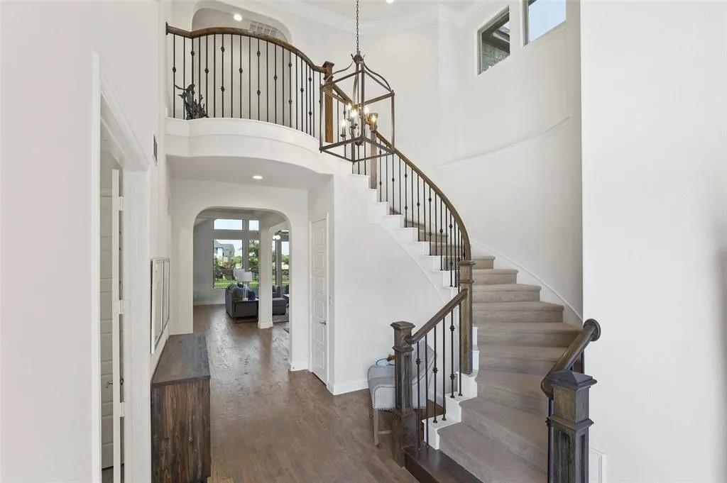 3395 Waverly Drive
