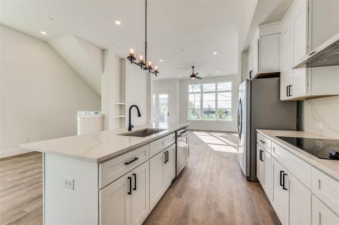 13325 Bee Street 104 Farmers Branch TX 75234
