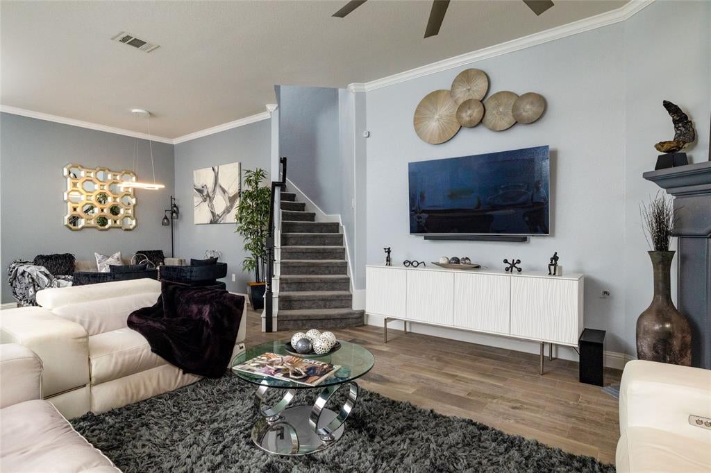 4008 Knollbrook Lane