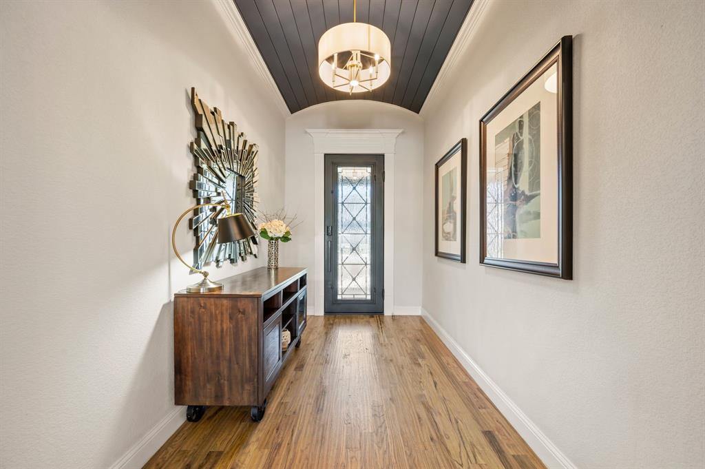 9105 Hidden Pond Street