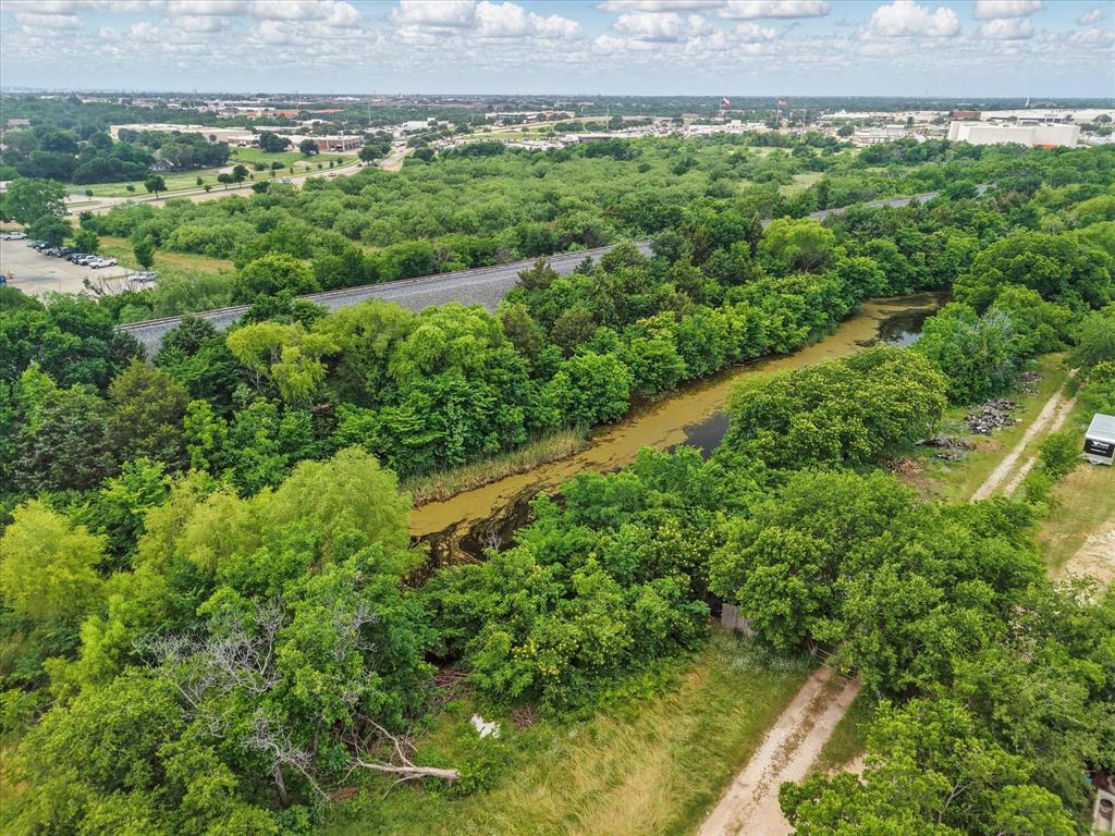 Waggoner - Commercial Sale