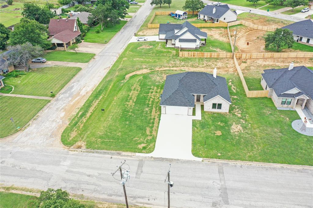 1607 W College