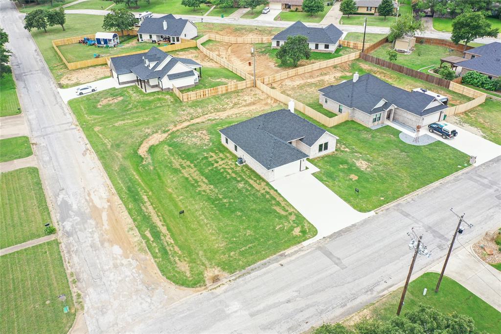 1607 W College