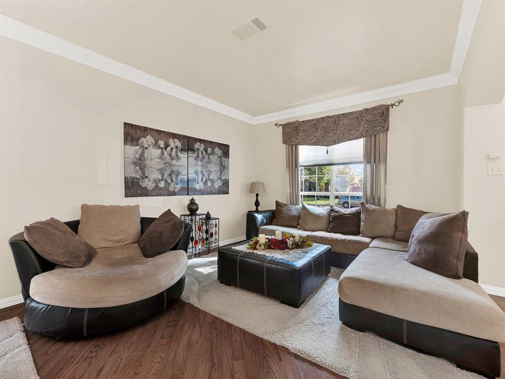 2328 Tawny Owl Road