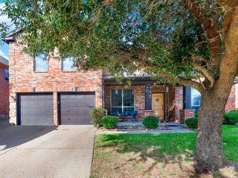 Photo of 2328 Tawny Owl Road, Grand Prairie, TX 75052 (MLS # 21414472)