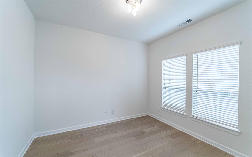211 Condor Court