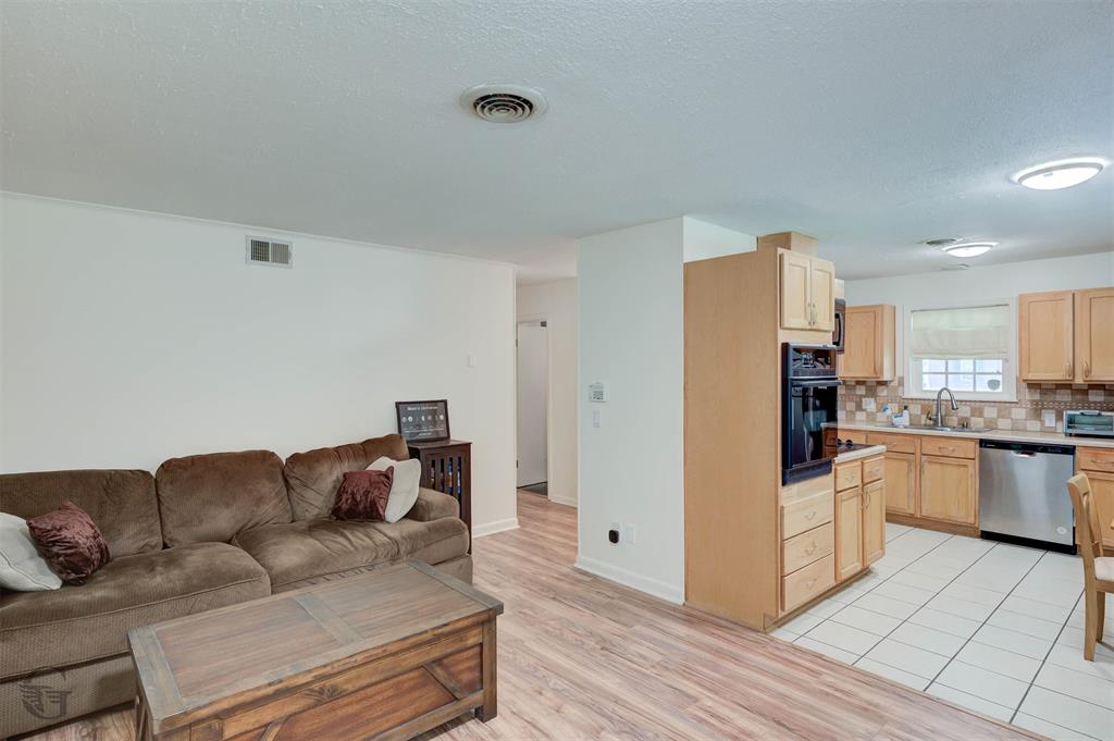 2525 Captain Sawyer Drive