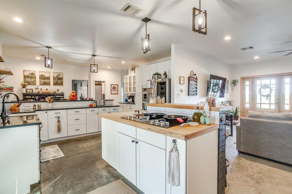 Thompson Estate - Residential