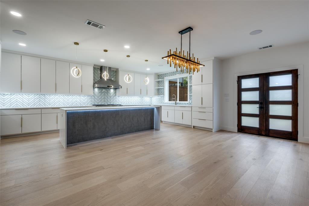 Mount Auburn - Residential