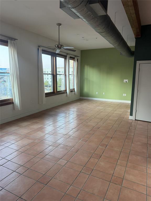 2502 Live Oak 301