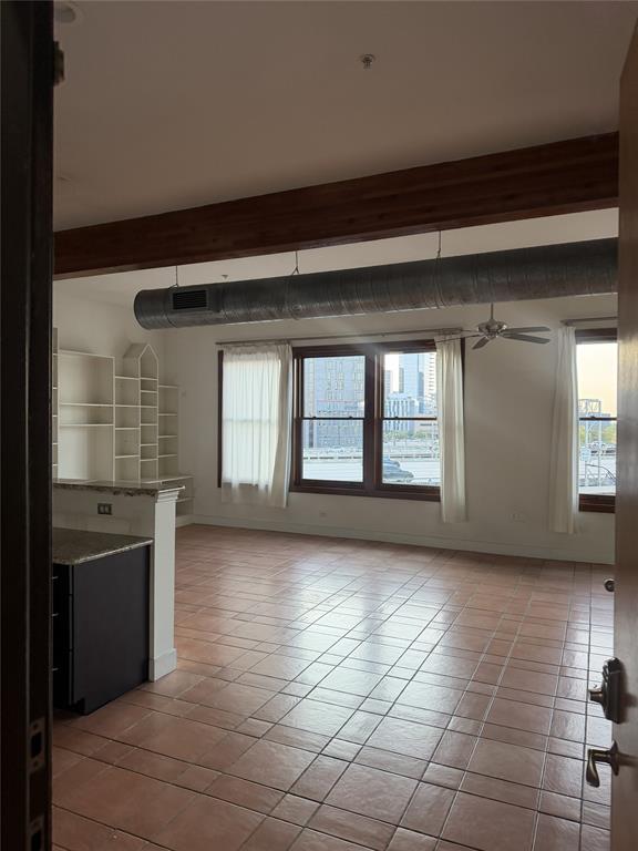 2502 Live Oak 301