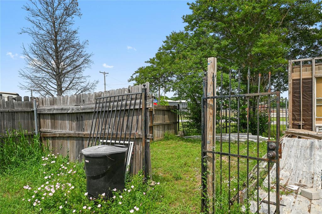 Rockwell Add 02 - Residential Income