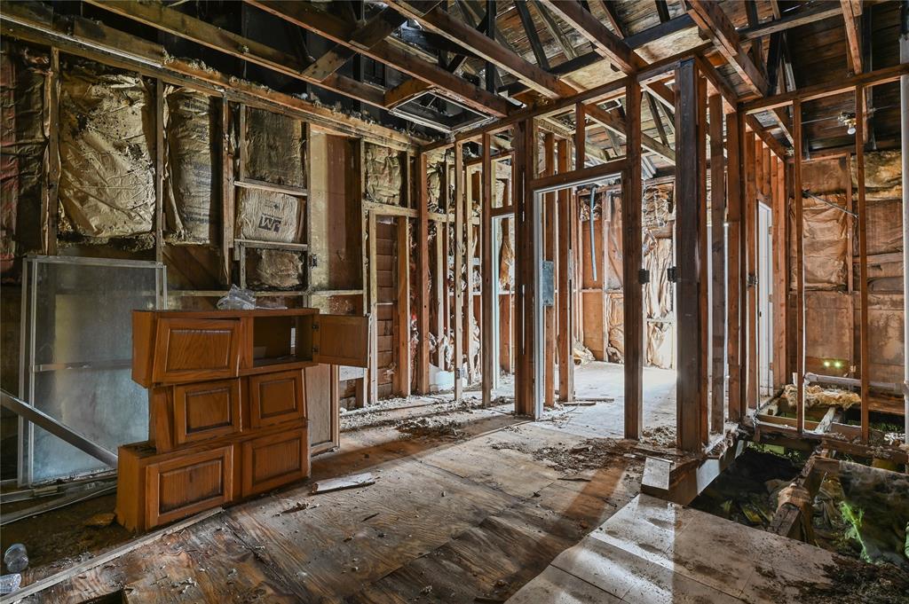 Rockwell Add 02 - Residential Income