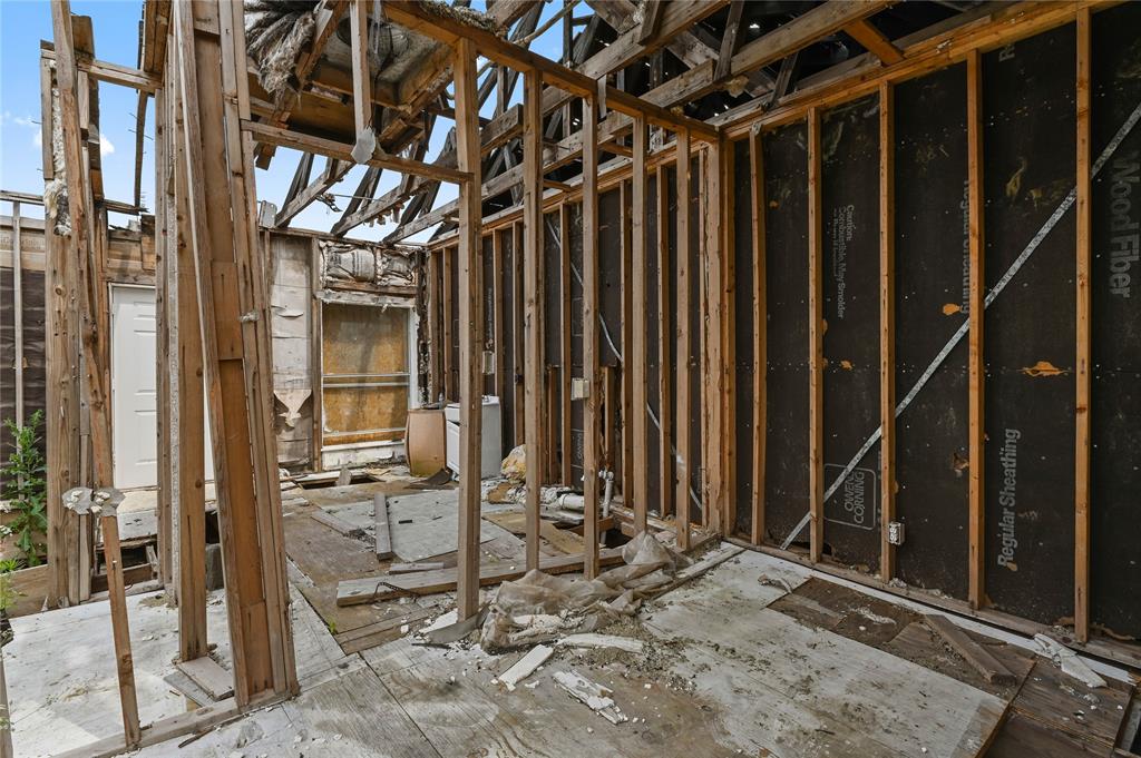 Rockwell Add 02 - Residential Income