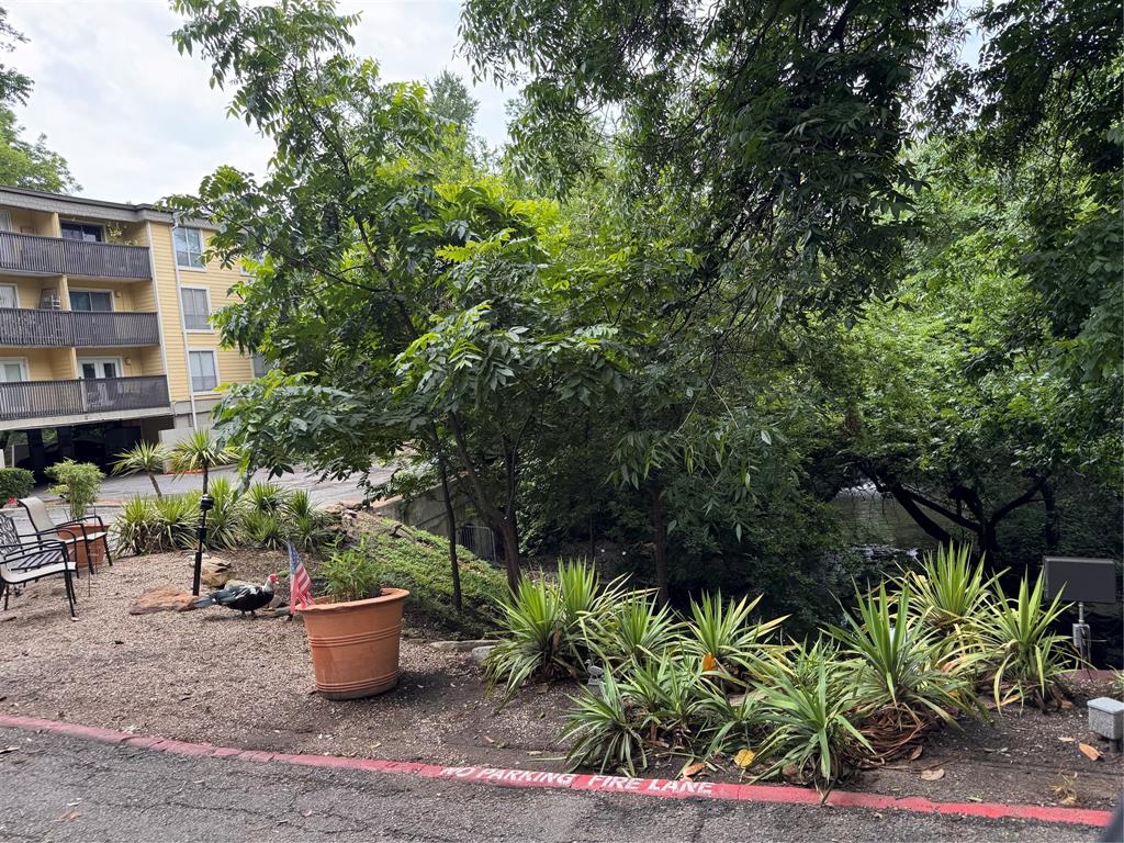 River Oaks Condos - Residential