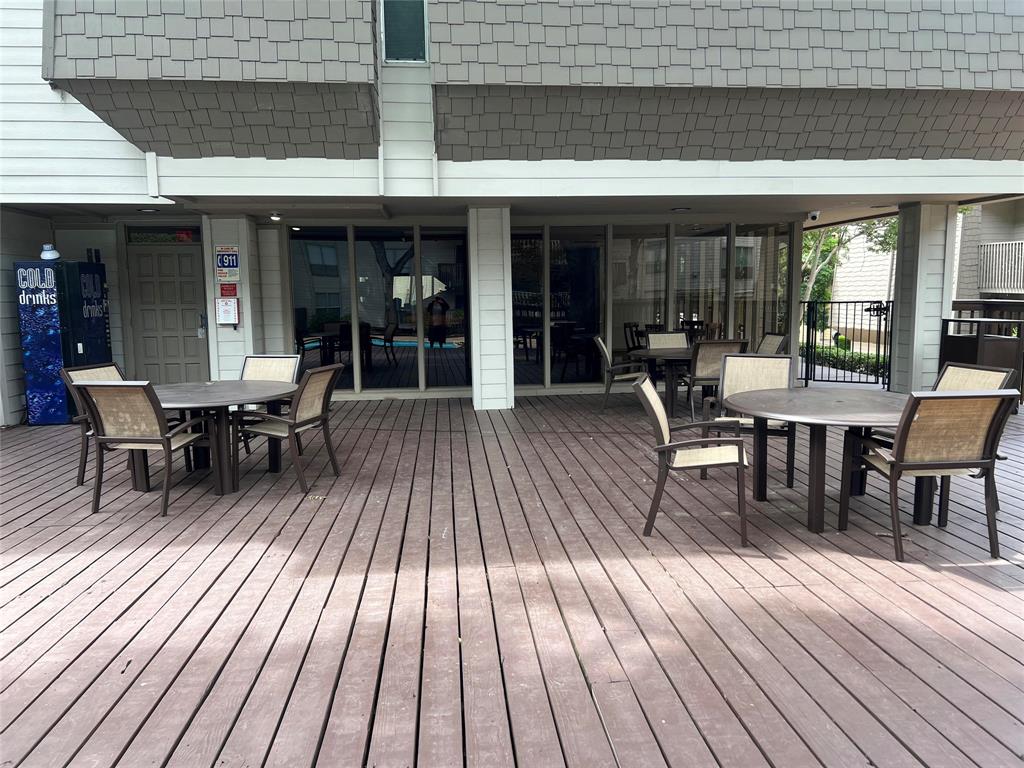 River Oaks Condos - Residential