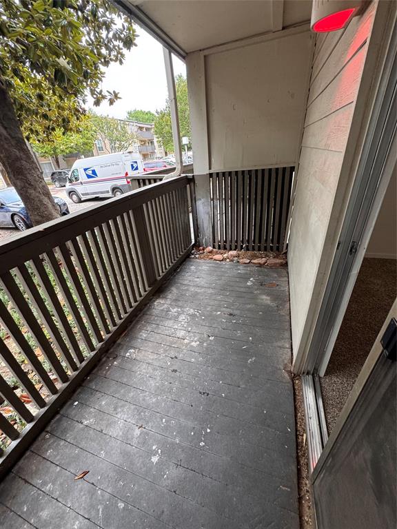 River Oaks Condos - Residential