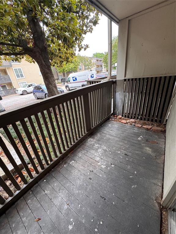 River Oaks Condos - Residential