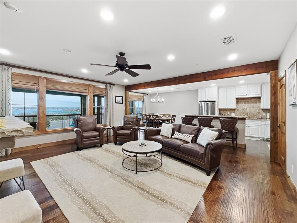 1693 Scenic Drive 202