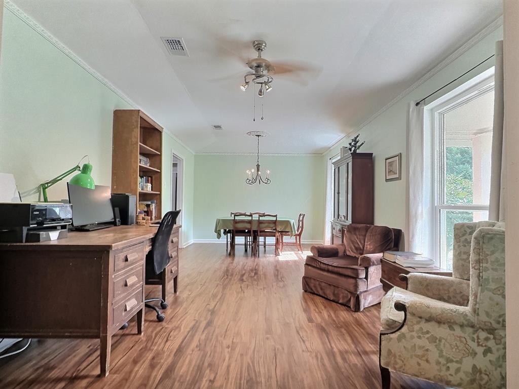 209 Westpark Drive N
