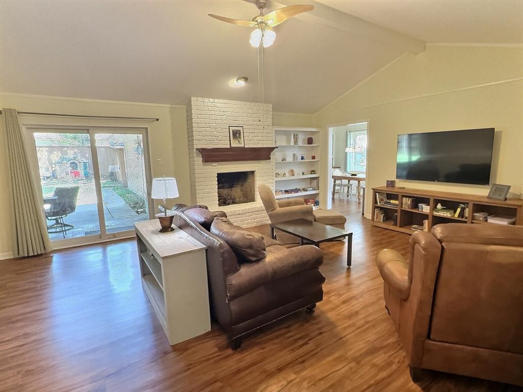 209 Westpark Drive N