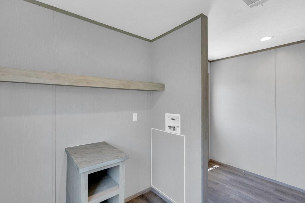 ARROWHEAD SHORES SEC A - Residential Lease