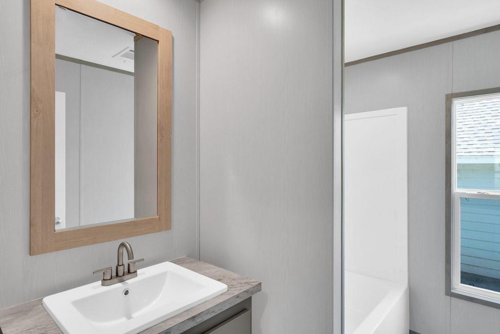 ARROWHEAD SHORES SEC A - Residential Lease