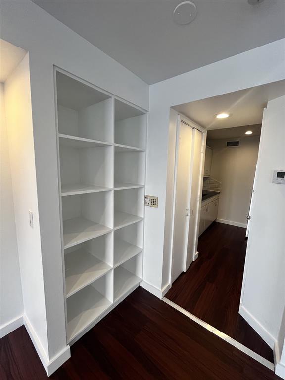 Travis Ave Condo - Residential Lease