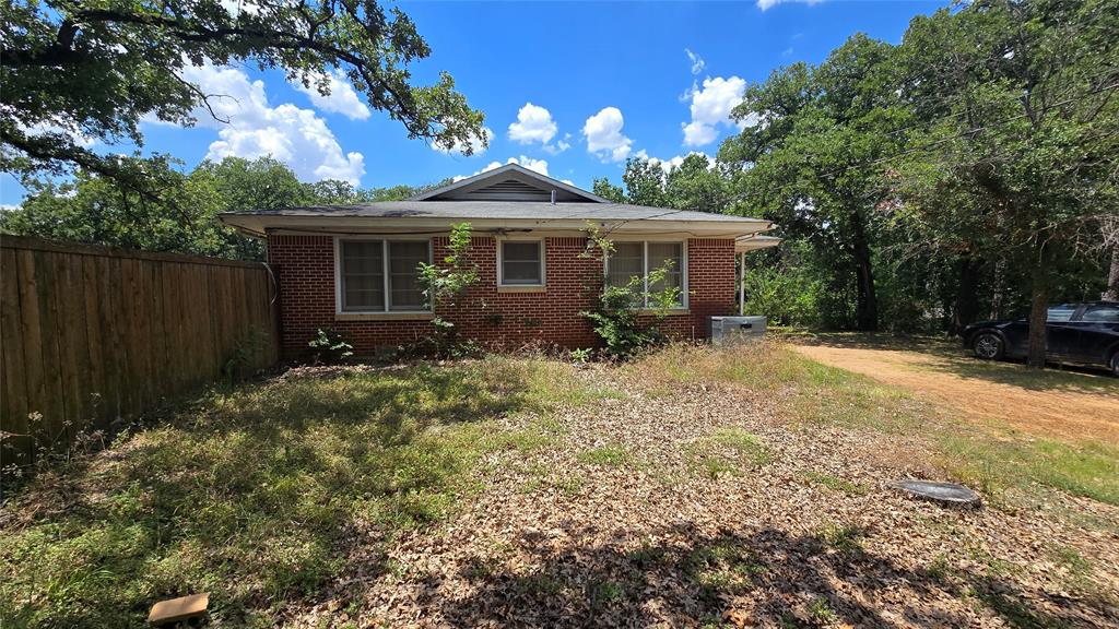 2503 W Pipeline Road