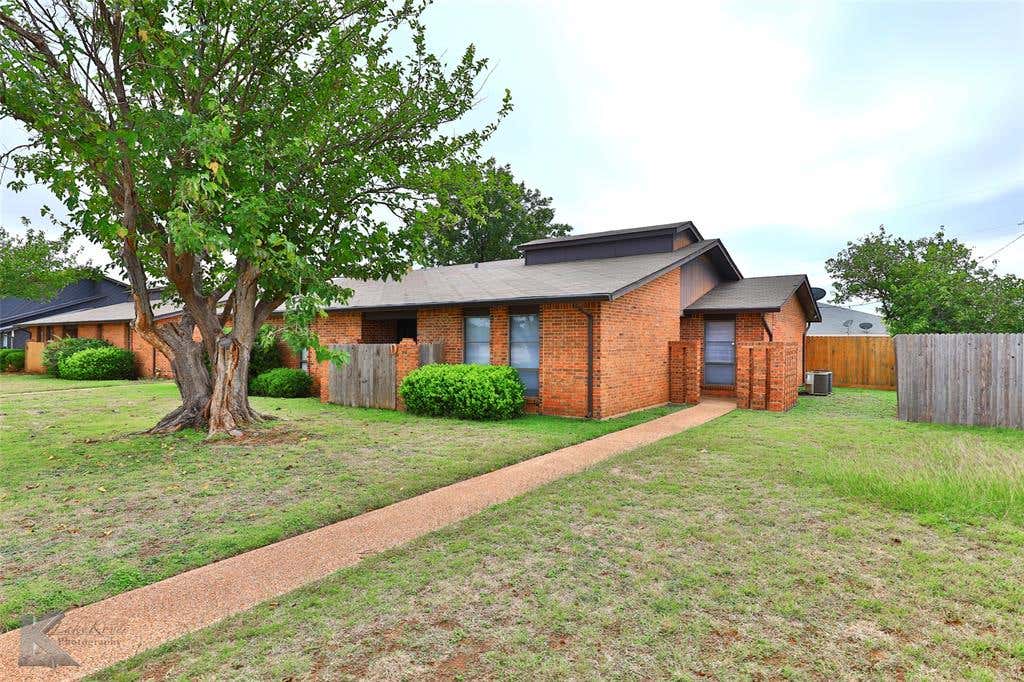 Photo of 3117 Button Willow Avenue AVE #D, Abilene, TX 79606 (MLS # 21350792)