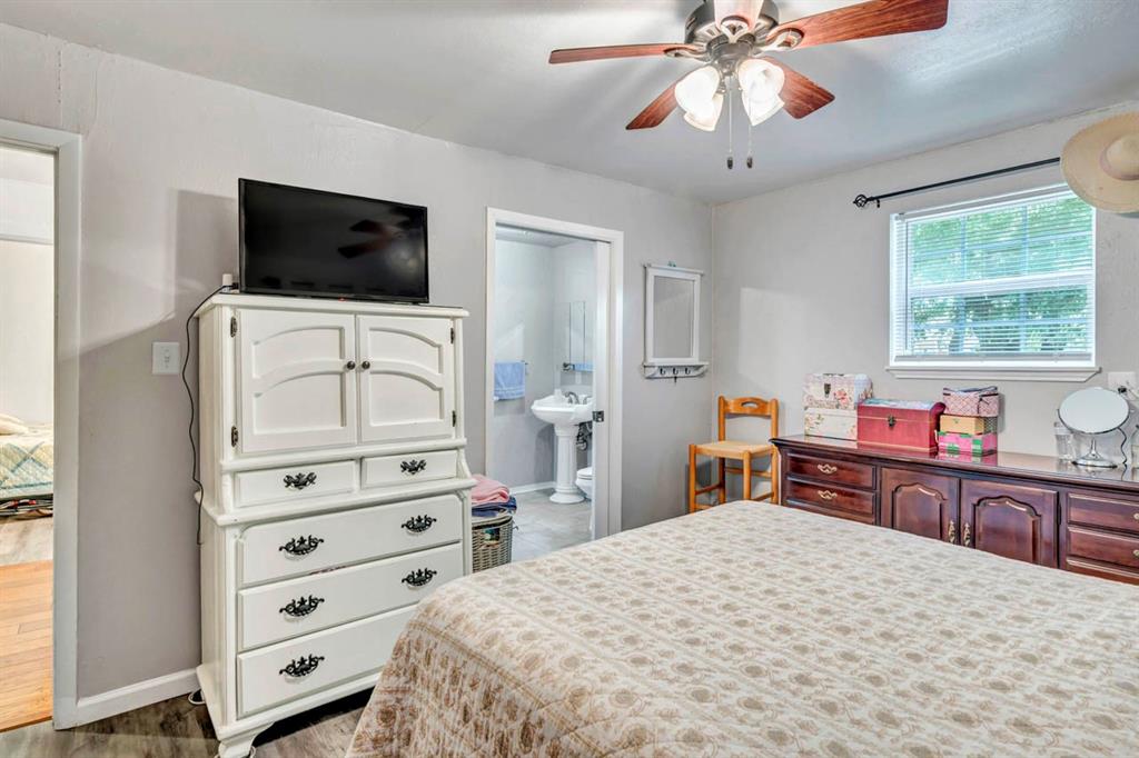 Abst 468 TR 24 T Jones - Residential