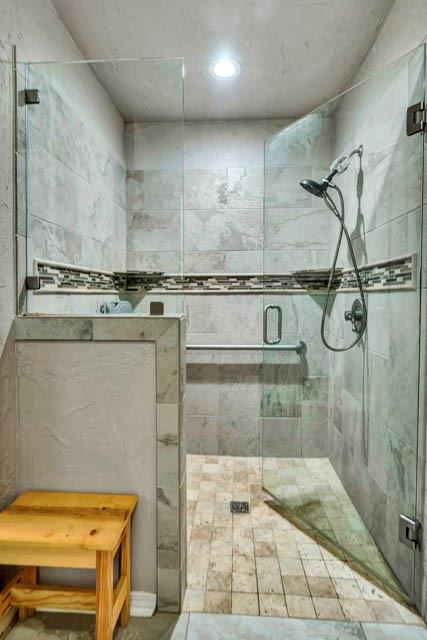 Abst 468 TR 24 T Jones - Residential