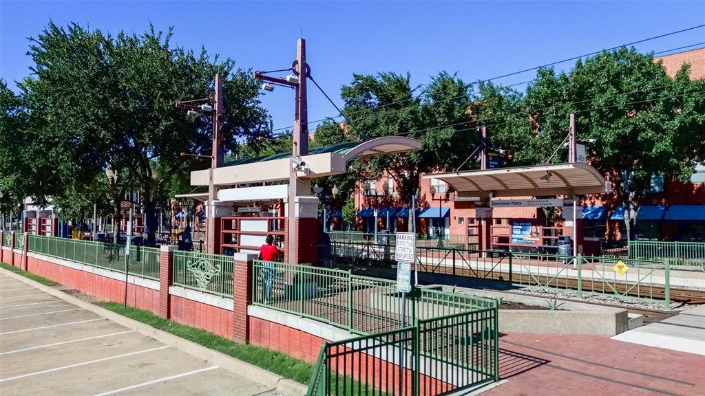 15th Street Village 1 - Residential