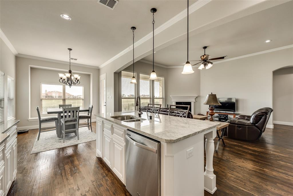2000 Fox Bend Trace