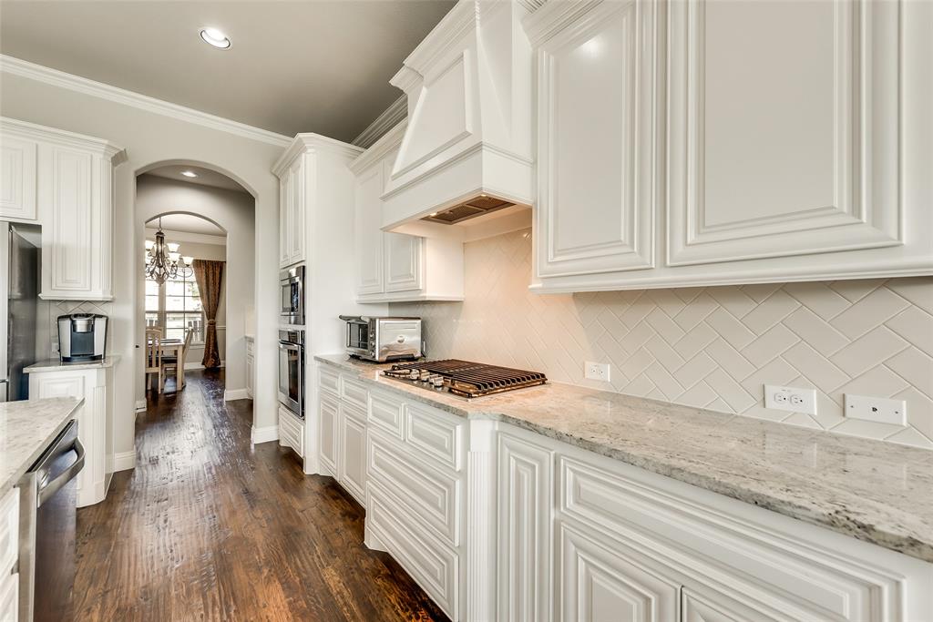 2000 Fox Bend Trace