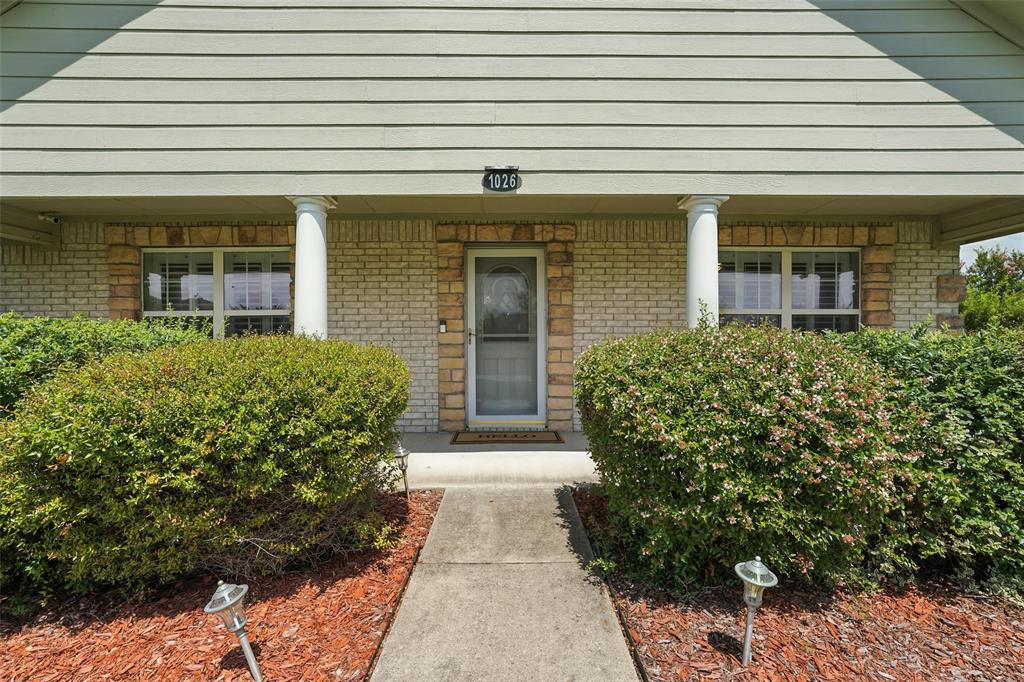 1026 Savannah