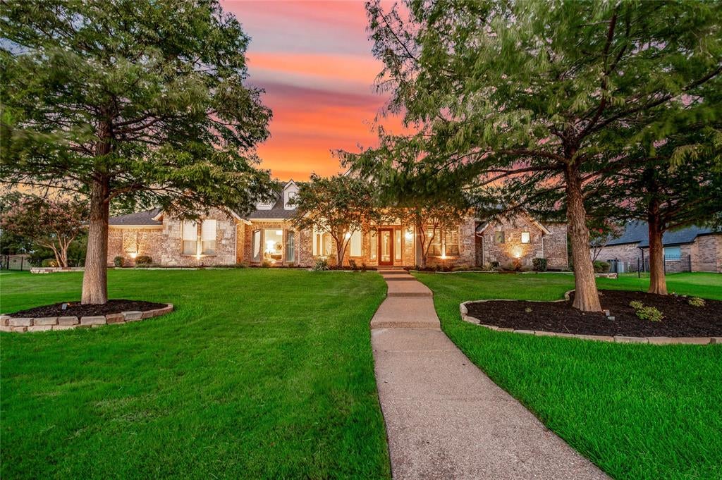 324 E Carruth Lane