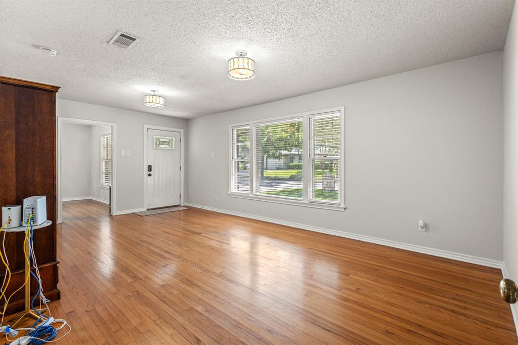 2711 Santa Cruz Drive